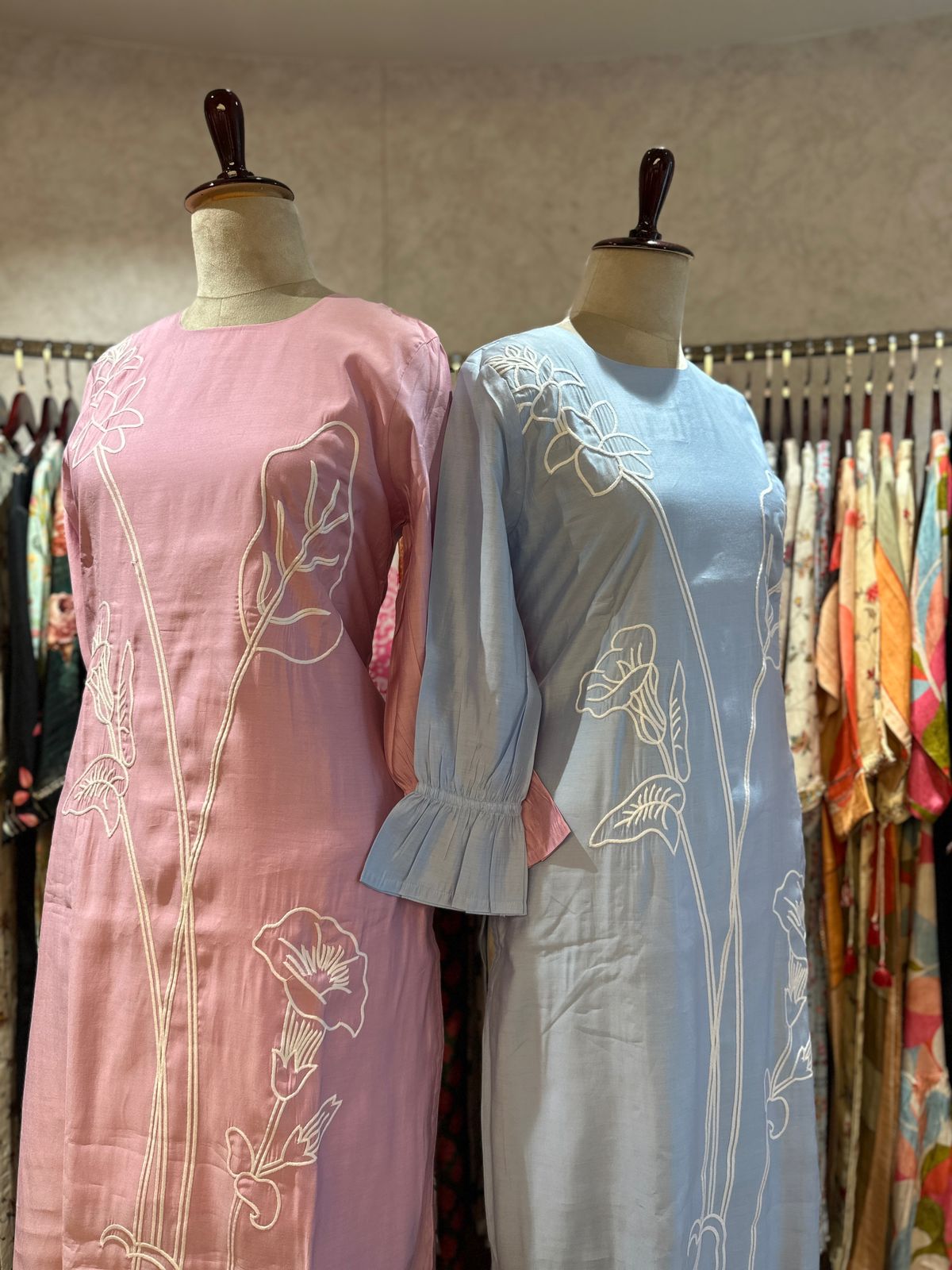 Floral Thread embroidered Cotton Kurta Set